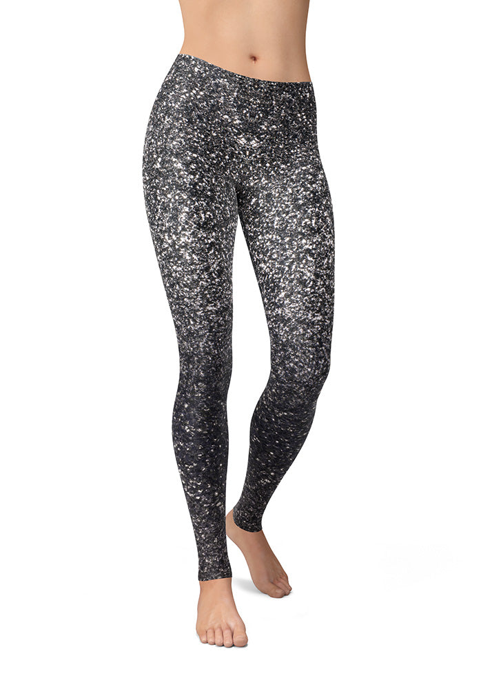 Prisma Shimmer Leggings in Neo Silver for a Chic Look